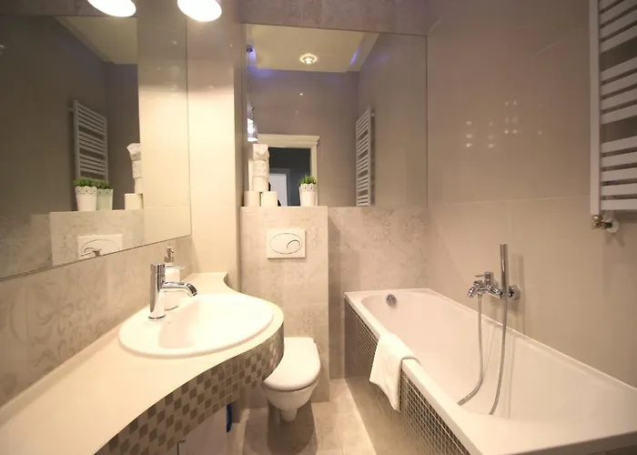 Happy Estate - Rynek Апартаменти *